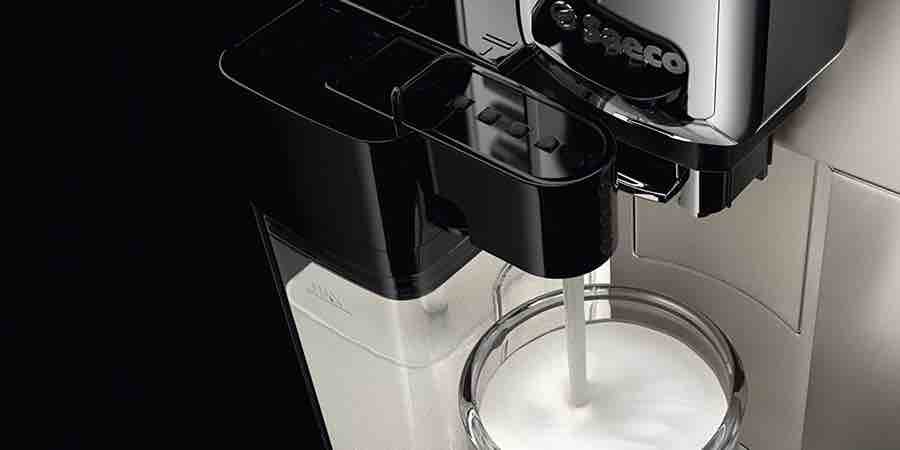 Cafetera espresso automática con jarra de leche Philips saeco incanto